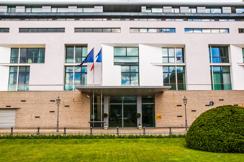駐法國(guó)大使館
